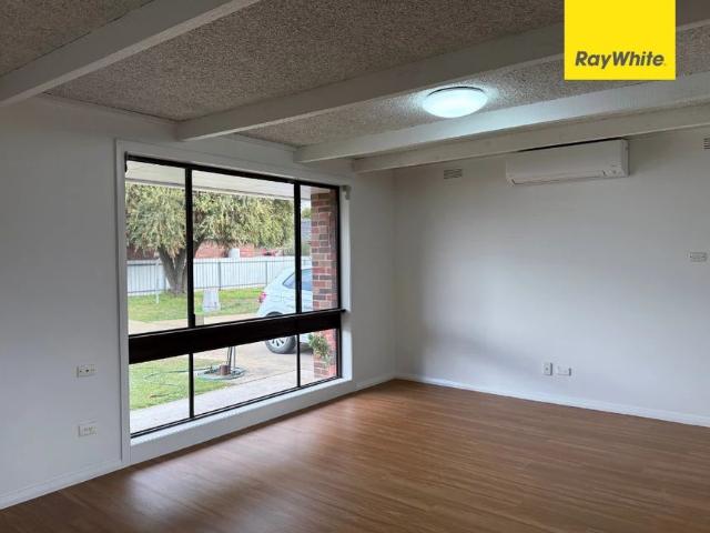 Modern 2 Bedroom Unit in a Prime Tatura Location