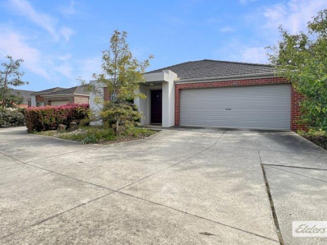 Modern 2 Bedroom Unit in a Quiet Complex