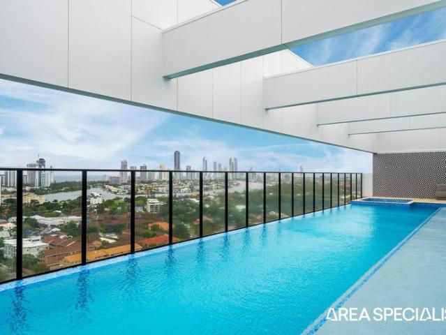 Modern 2 Bedroom Unit in Heart of Southport CBD