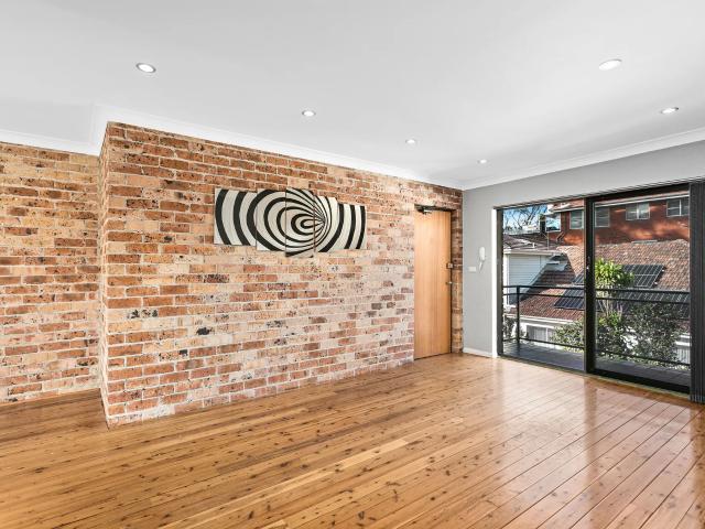 Modern 2 Bedroom Unit in North Wollongong