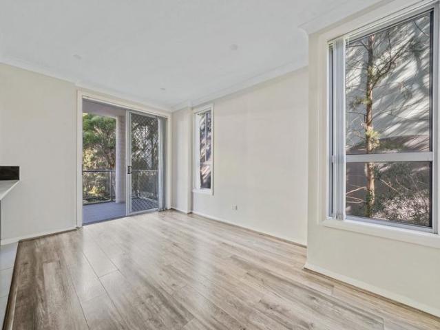 Modern 2 Bedroom Unit in Prime Location