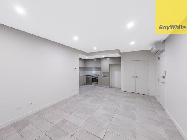 Modern 2 Bedroom Unit in Prime Location
