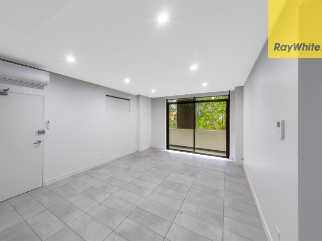 Modern 2 Bedroom Unit in Prime Location