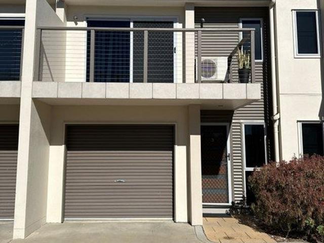 MODERN 2 BEDROOM UNIT IN QUIET COMPLEX