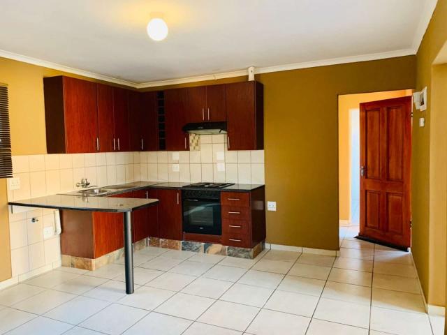 Modern 2 Bedroom Unit in Quiet, Upmarket Complex – Prime Location!