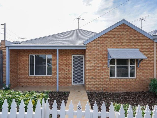 Modern 2 Bedroom Unit in the Heart of Geelong West Check Out My 3D Tour