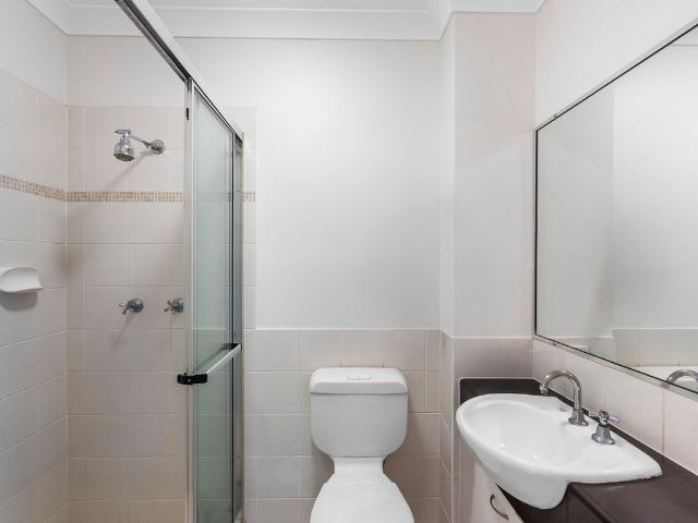 Modern 2 Bedroom Unit with Elevated Views in the Heart of Albion