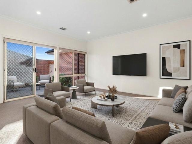 Modern 2 bedroom villa close to amenities