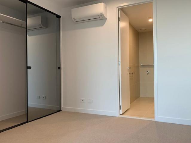 Modern 2 Bedroom with City View