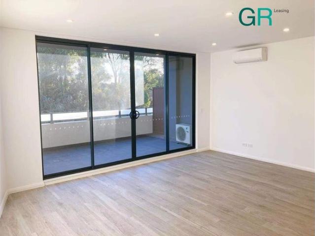 Modern 2 bedrooms apartment for rent 3mins to metro station