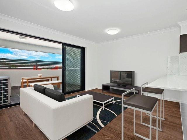 Modern 2 Brm Apartment