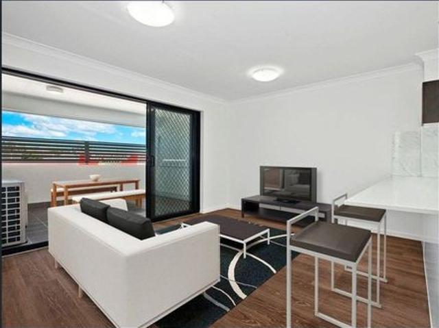 Modern 2 Brm Apartment
