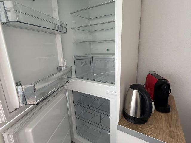Modern 2 room apartment with balcony in Berlin Friedrichsfelde, Berlin Amsterdam Apartments for Rent