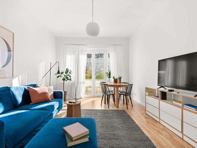Modern 2 room apartment with balcony in Neukölln #06