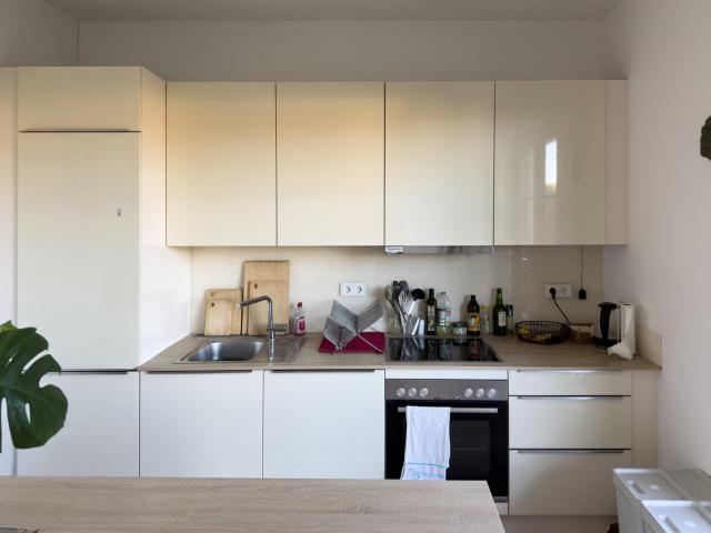 Modern 2 room apartment with two balconies on Maybachufer Kreuzkölln