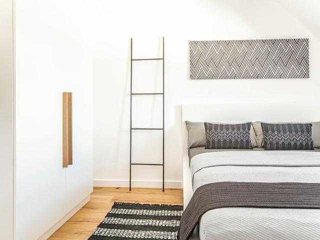 Modern 2 room apartment at the Volksgarten, Dusseldorf Amsterdam Apartments for Rent