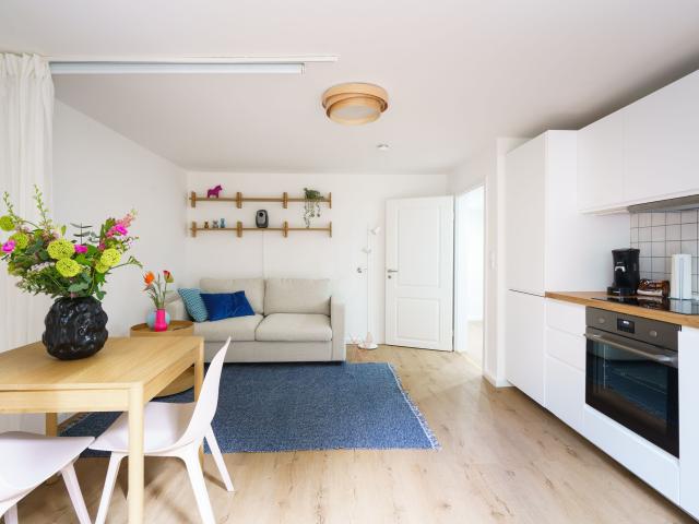 Modern 2 room apartment for up to 4 people with WiFi in Cologne