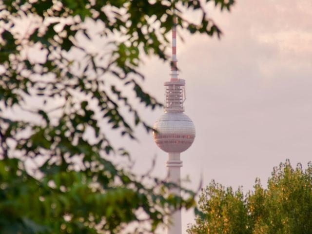 Modern 2 room apartment in the heart of Berlin, Berlin Amsterdam Apartments for Rent