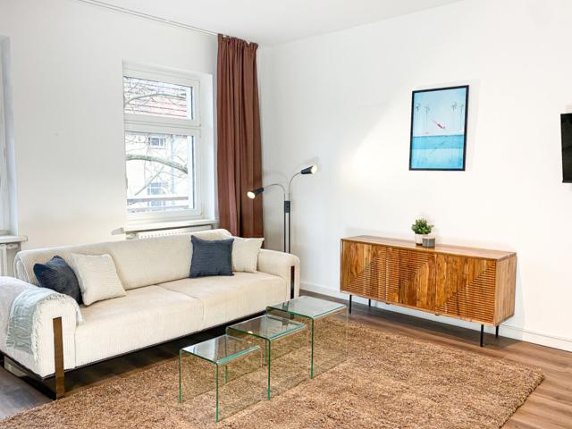 Modern 2 Room Apartment in Berlin Pankow – 45 m² with Fitted Kitchen