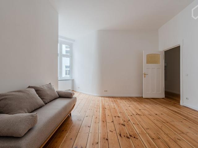 Modern 2 Room Apartment in Central Prenzlauer Berg – Sleeps 4, Berlin Amsterdam Apartments for Rent
