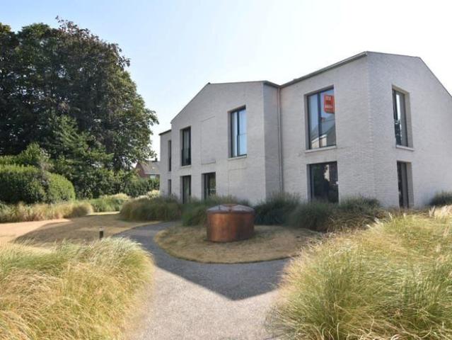 Modern 2 slpk appartement in Rumbeke