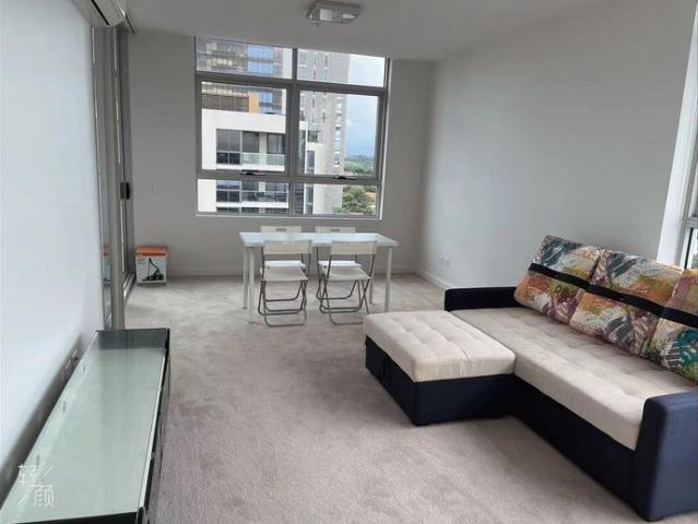Modern 2B2B Furnished Apartment in the Heart of Zetland! ｜Two Portable air conditioner provided