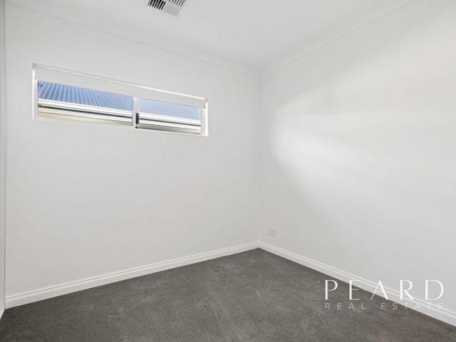 Modern 2x1 Living Opposite Parklands