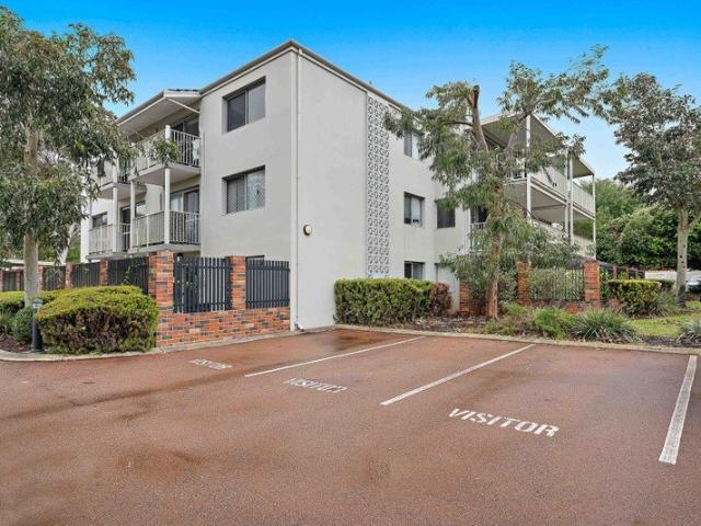 Modern 2x1 Unit in Heart of Inglewood