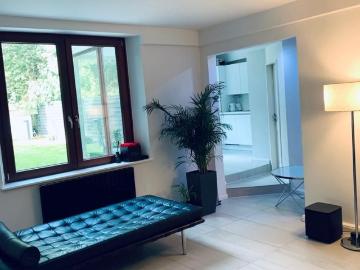Modern 2Z. Apartment with garden
