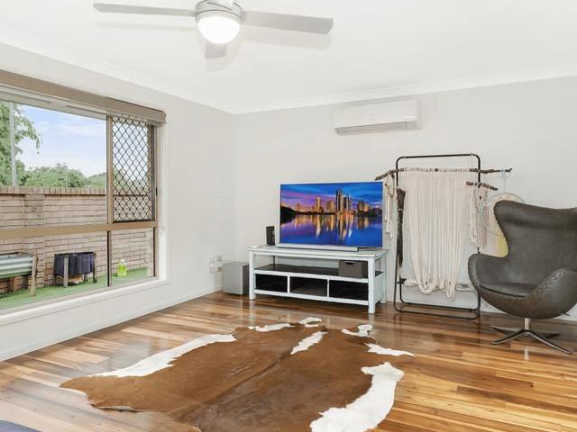 Modern 4 Bed 2 Bath Home Robina!