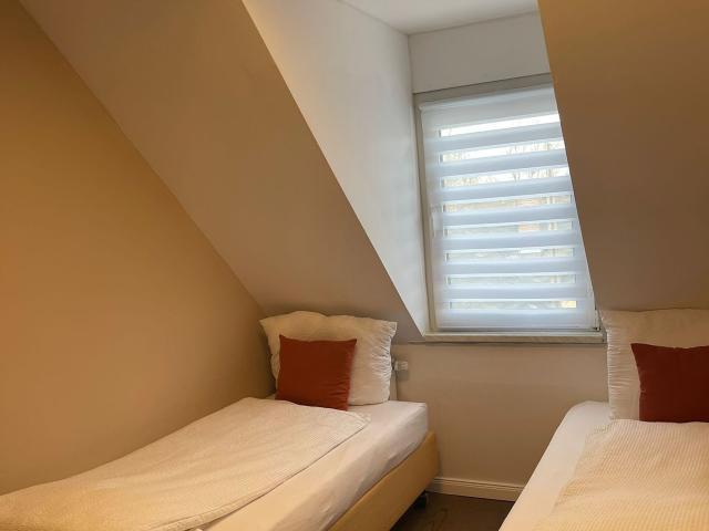 Modern 4 Bedroom Apartment in Bayreuth – Newly Renovated, Prime Location Near the City Center, Bayreuth Amsterdam Apartments for Rent