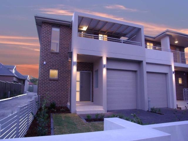 Modern 4 Bedroom Duplex Style Townhouse