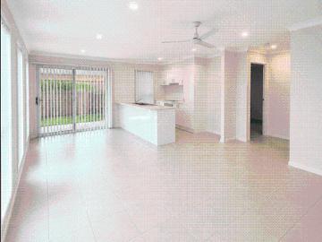 Modern 4 Bedroom Family Home | Air Conditioning | Double Garage