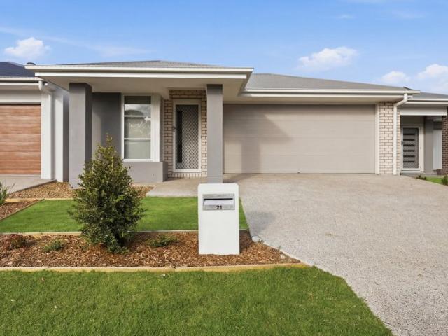 Modern 4 Bedroom Family Home BRAND NEW!