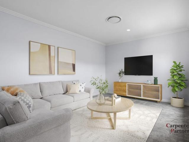 Modern 4 Bedroom Family Home in a Convenient Location