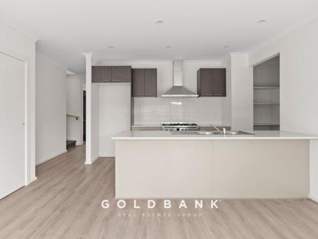 Modern 4 Bedroom Family Home in an Exceptional Location!