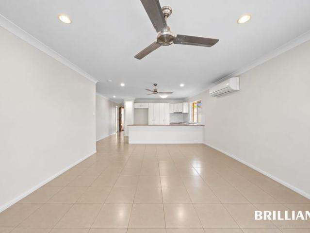 Modern 4 Bedroom Family Home in Collingwood Park