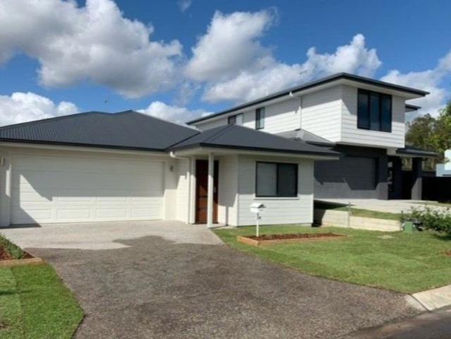 Modern 4 Bedroom Family Home in Convenient Pallara Location