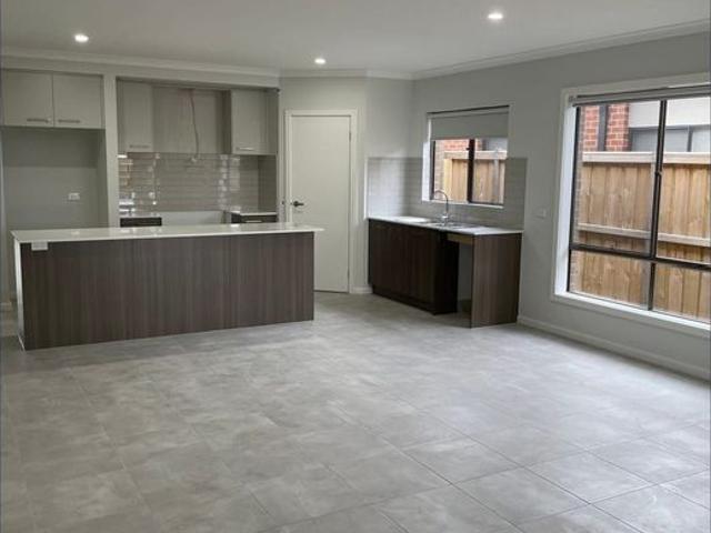Modern 4 Bedroom Family Home in Donnybrook – $525 per Week