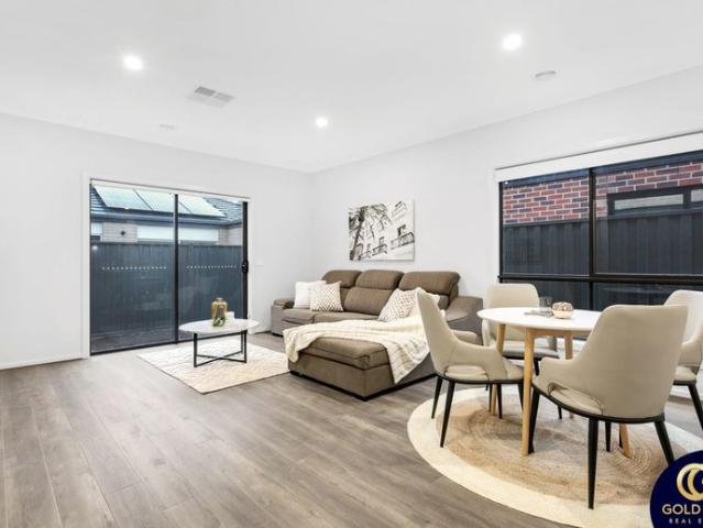 Modern 4 Bedroom Family Home in Evergreen Estate