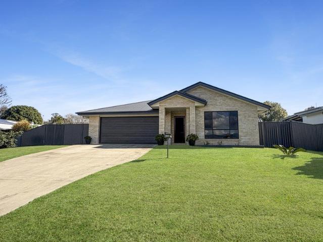 Modern 4 Bedroom Family Home in Geneva