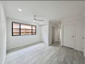 Modern 4 bedroom family home in Pallara with a low maintenance garden