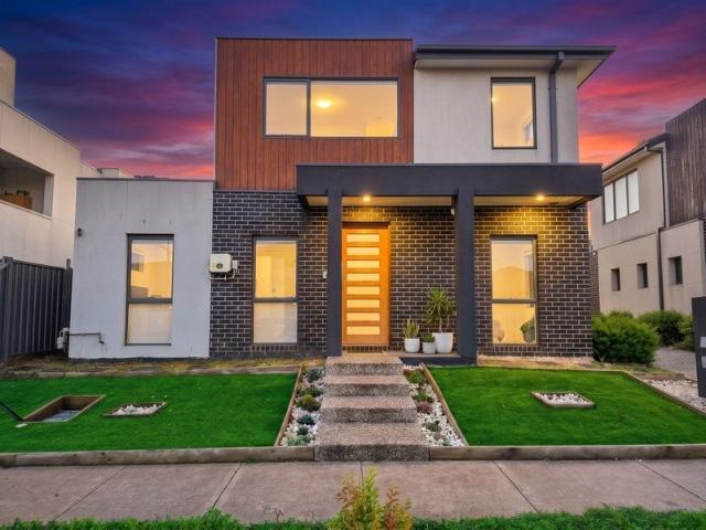 Modern 4 Bedroom Family Home in Premium Arena Estate