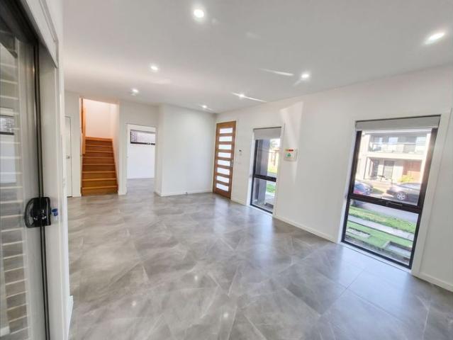 Modern 4 Bedroom Family Home in Premium Arena Estate