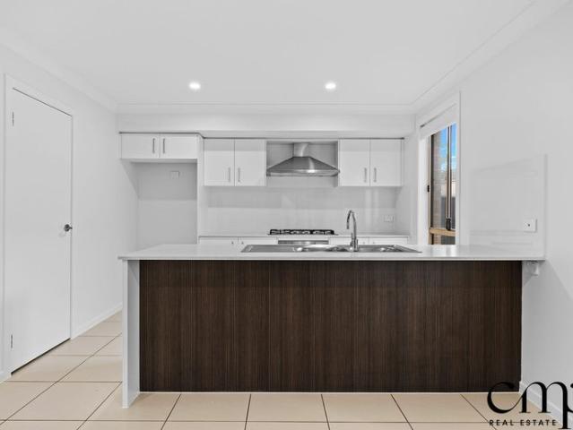 Modern 4 Bedroom Family Home in Prime Middleton Grange Location