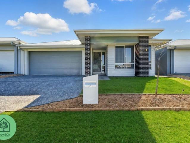 Modern 4 Bedroom Family Home in Sought After Location!