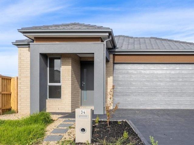 Modern 4 Bedroom Family Home in Thriving Beveridge