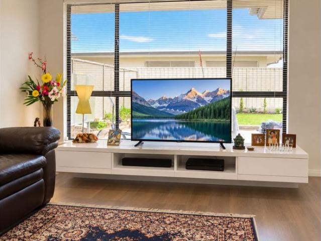 Modern 4 Bedroom Family Home with Ducted Air Conditioning and Solar Panels
