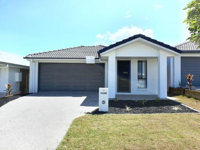MODERN 4 BEDROOM FAMILY HOME WITH SEPARATE STUDY AREA. OPEN KITCHEN LIVING THAT OPENS ONTO ALFRESCO DINING AREA