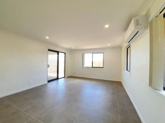 MODERN 4 BEDROOM FAMILY HOME WITH SEPARATE STUDY AREA. OPEN KITCHEN LIVING THAT OPENS ONTO ALFRESCO DINING AREA